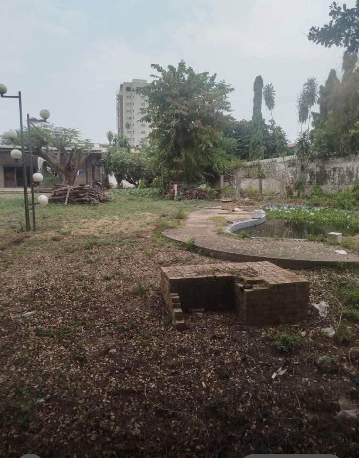 TERRAIN A VENDRE AU M² - BIETRY