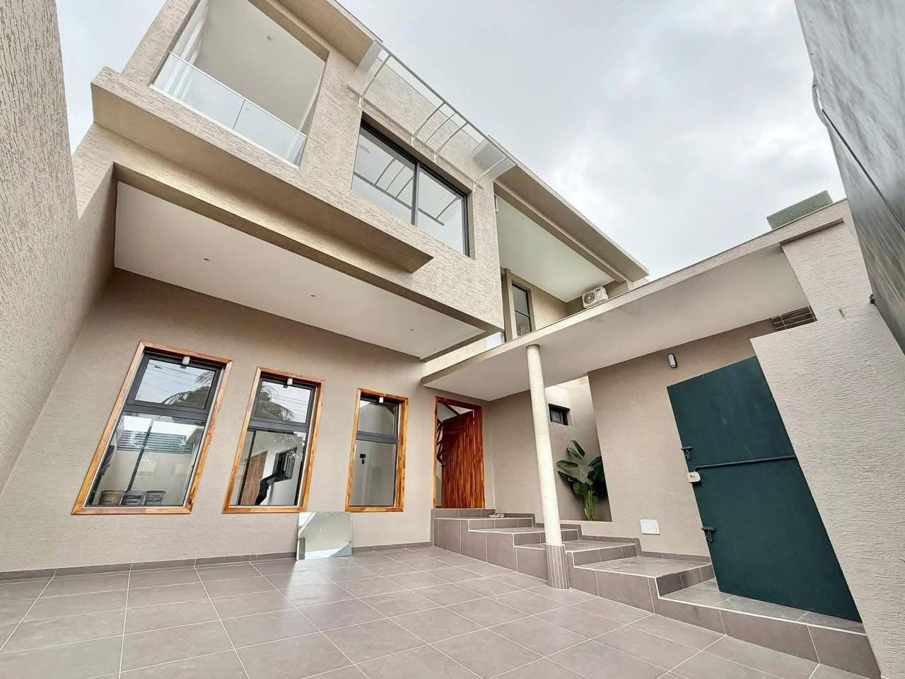 A VENDRE : 2 DUPLEXES JUMELEES