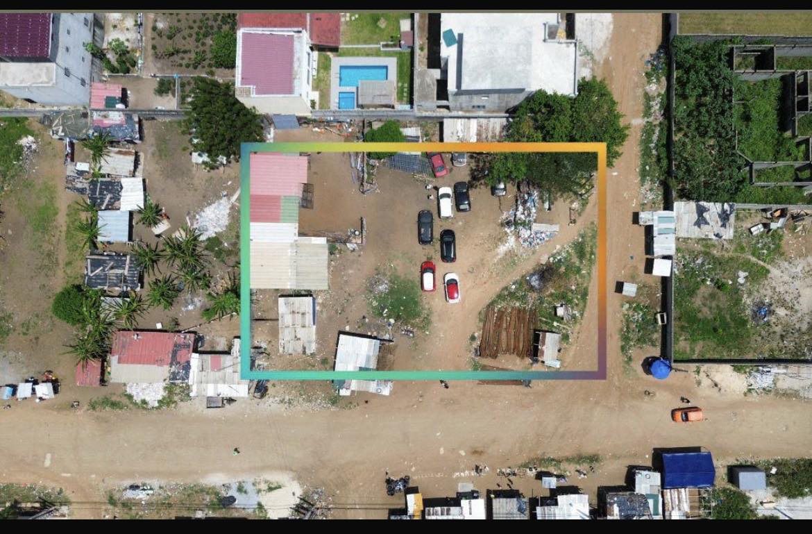 VENTE : TERRAIN D'ANGLE 1200 M²