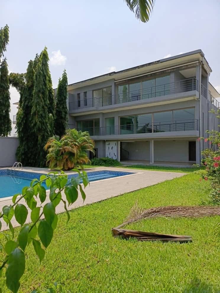 LOCATION - 7 PCS - RIVIERA GOLF 4