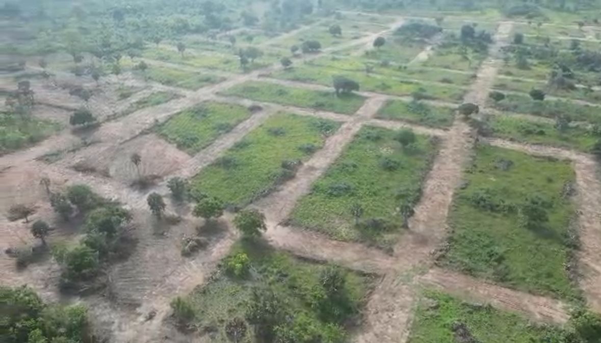 A VENDRE : 500 M² A YAMOUSSOUKRO