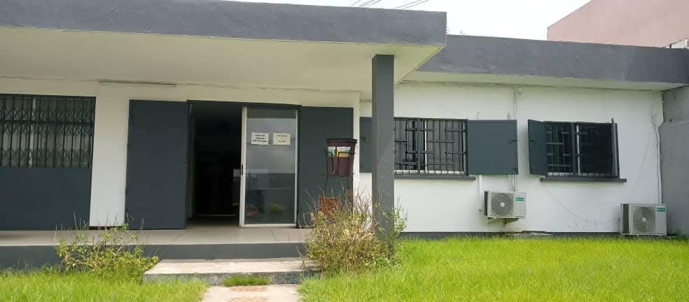 A VENDRE : VILLA BASSE 5 PIECES